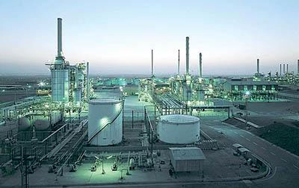 تخلف شرکت وابسته به وزارت نفت/ ۹۰ درصد کارخانجات تولیدکننده پارافین تعطیل شد