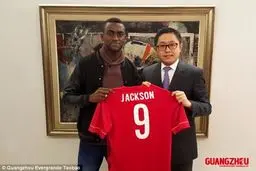 خرید ۴۲ میلیون یورویی 