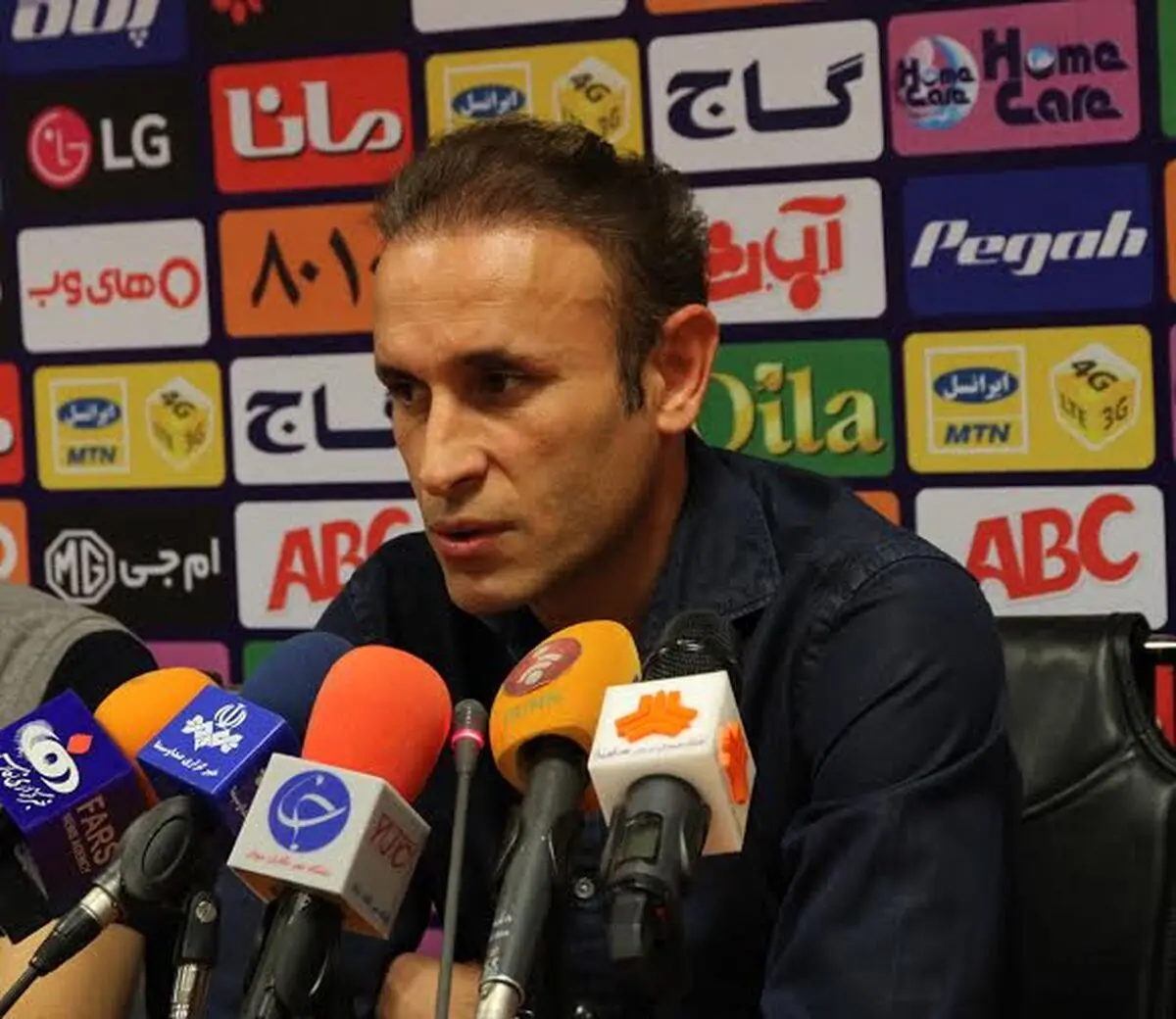 یحیی گل‌محمدی: امیدوارم مقابل پرسپولیس کم‌اشتباه باشیم