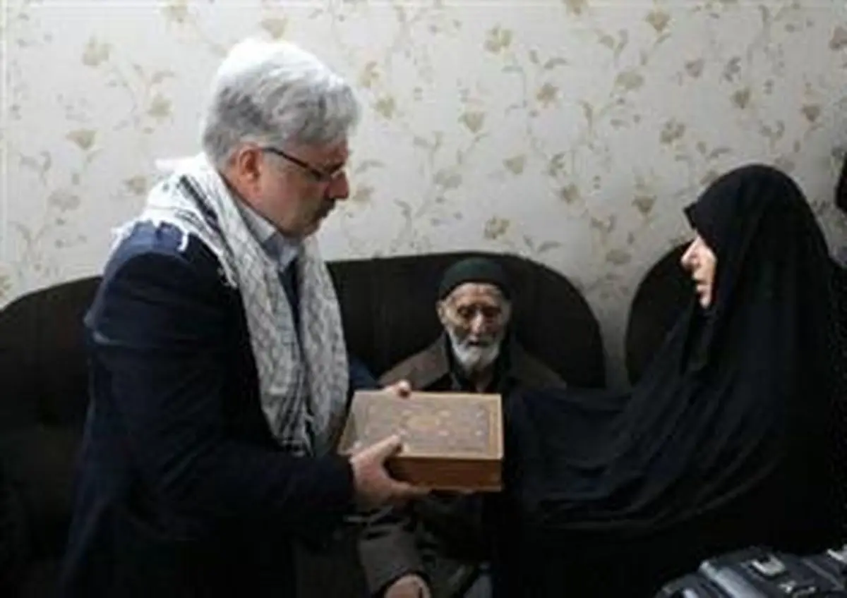 شرکت نوربخش در مراسم تشییع پیکر شهید حمیدی