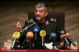 دشمن بعد از ناکامی در فتنه ۸۸ داعش را به راه انداخت