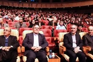 دلیل عدم برگزاری مجمع عمومی بانک مرکزی کارنامه ضعیف دولت است/ دولت دستاوردی به جز کاهش تورم ندارد که به‌ آن افتخار کند
