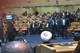 مراسم اعطای نشان لیاقت به ظریف، صالحی و دهقان آغاز شد