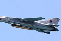 جنگنده ارتش لیبی پس از بمباران مواضع داعش سقوط کرد