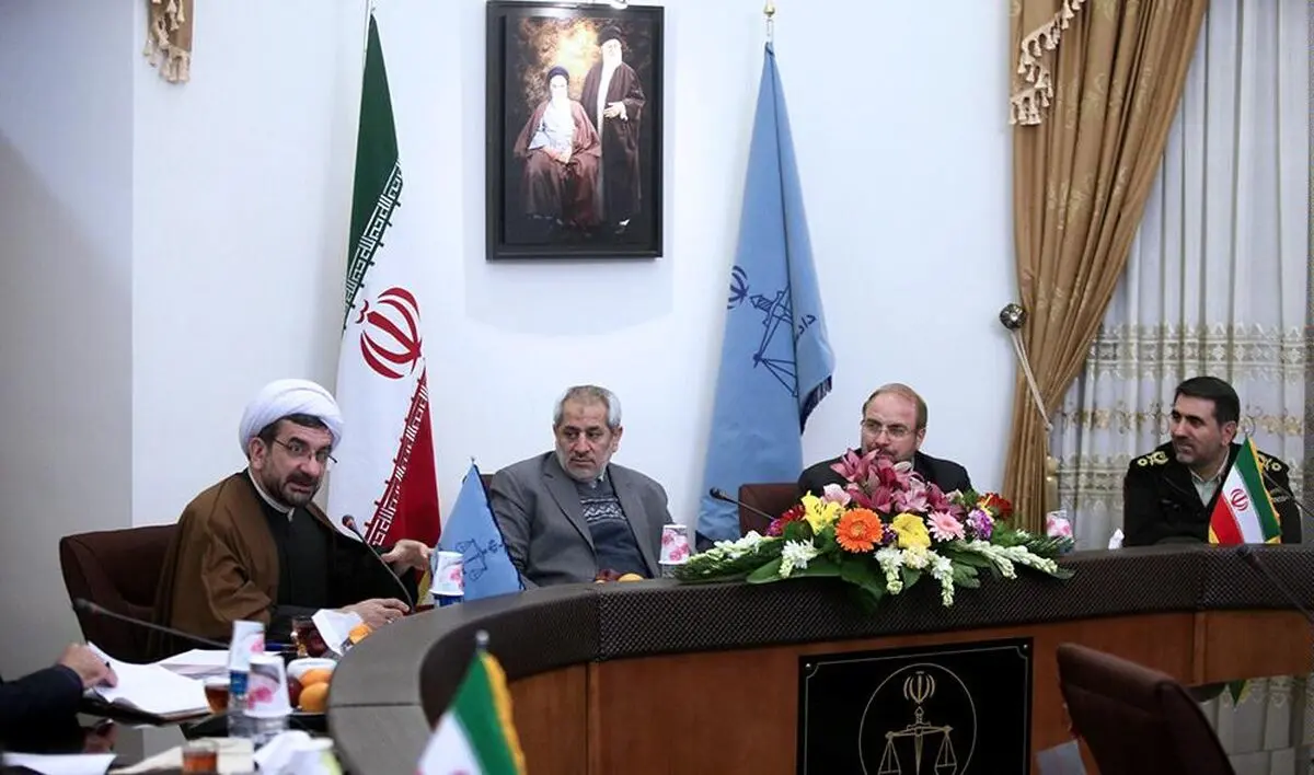 دادستان تهران: درصد بزرگی از متکدیان و فروشندگان خیابانی نیازمند نیستند/ قالیباف: برقراری انضباط شهری وظیفه‌ شهرداری است/ ساجدی‌نیا: ۳۶ مورد آسیب اجتماعی شناسایی شد