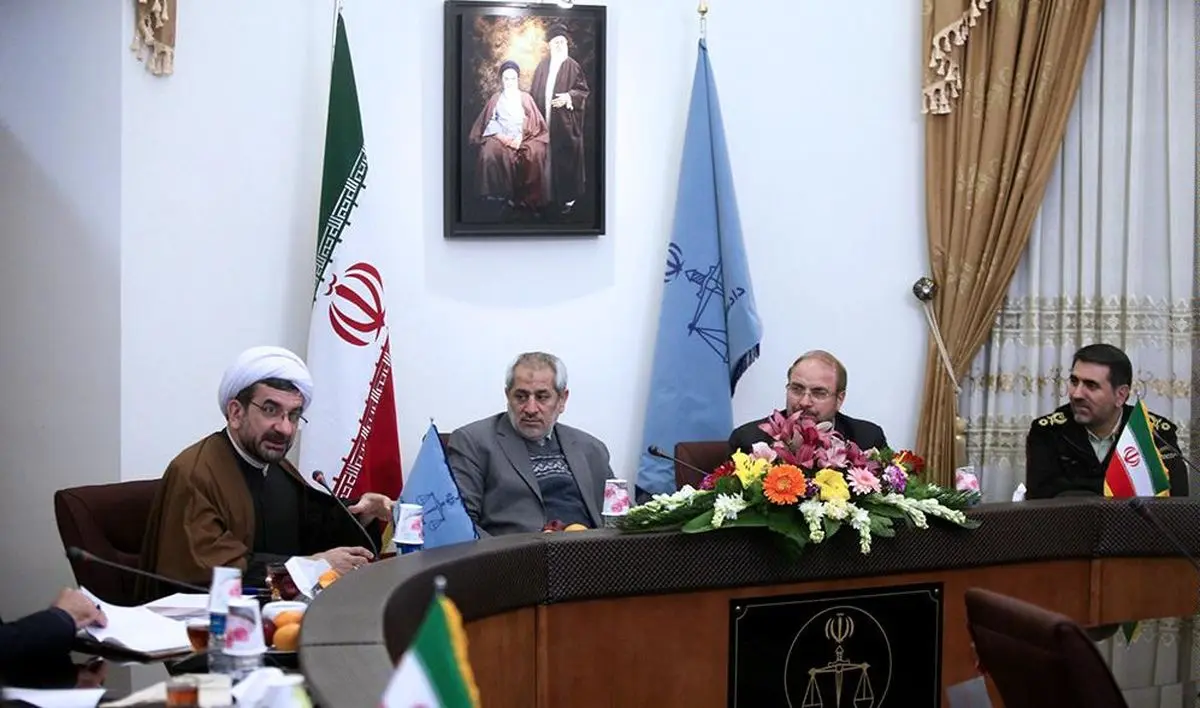 دادستان تهران: درصد بزرگی از متکدیان و فروشندگان خیابانی نیازمند نیستند/ قالیباف: برقراری انضباط شهری وظیفه‌ شهرداری است/ ساجدی‌نیا: ۳۶ مورد آسیب اجتماعی شناسایی شد