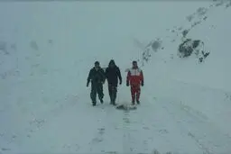 برف و کولاک در ۱۷ استان ۱۰ هزار نفر را زمین‌گیر کرد