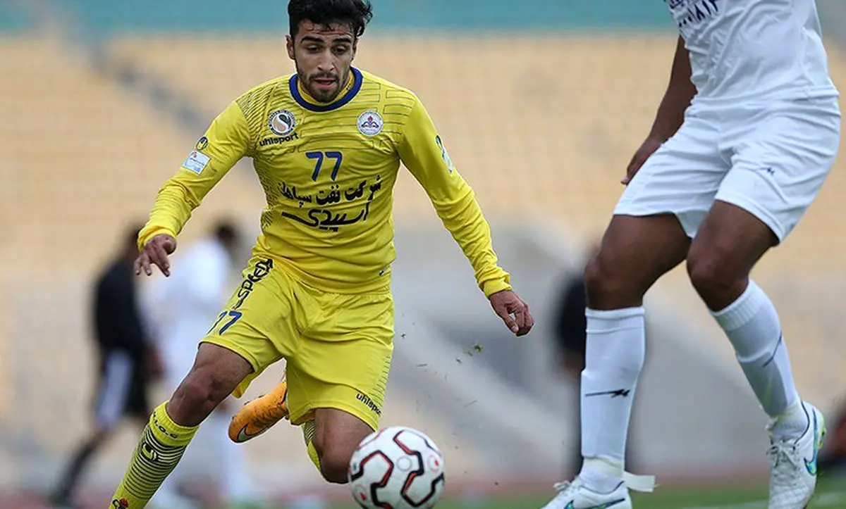 مطهری: بازی با الجیش تمام شد و باید به بازی استقلال فکر کرد