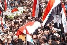 العربیه مدعی شد: کاروان تشییع مادر بشار اسد هدف قرار گرفت