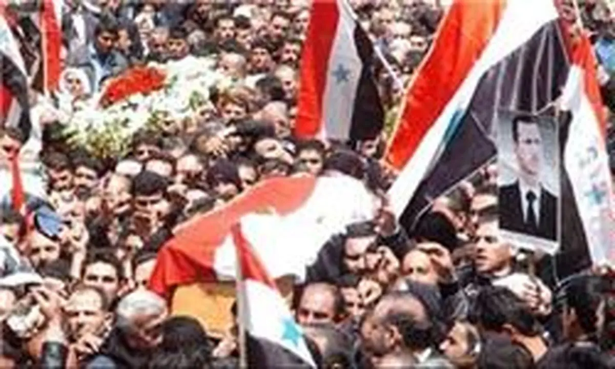 العربیه مدعی شد: کاروان تشییع مادر بشار اسد هدف قرار گرفت