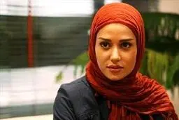 پریناز ایزدیار بهترین بازیگر زن سی و چهارمین جشنواره فیلم فجر شناخته شد