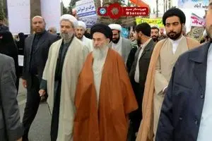 حضور‌ آیت الله ‌سید على‌اصغر‌ دستغیب در راهپیمایی ۲۲ بهمن در شیراز