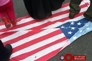 ما آمریکا را زیر پا له می‌کنیم