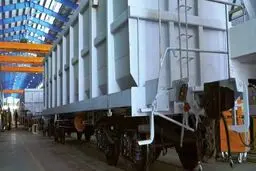 خودمان اضافه تولید داریم، دولت به دنبال واردات واگن از خارج است
