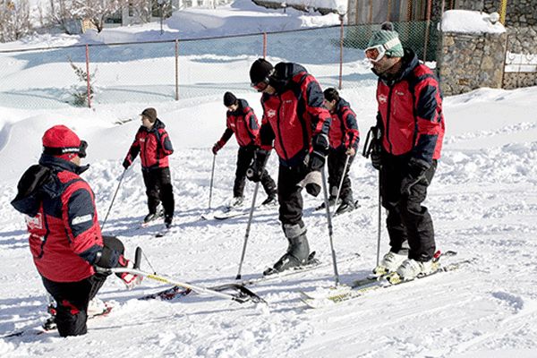 کلهر: اردوی آموزشی اسکی جانبازان و معلولین برگزار می‌شود