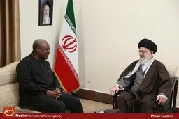 سخنان رهبر انقلاب اسلامی مشوق ساختن دنیایی همراه با صلح است
