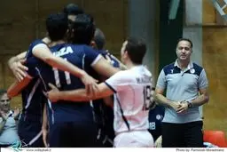 اکبری: نباید به خاطر اشتباه داور حق یک تیم ضایع شود