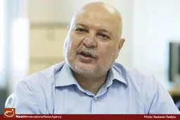 هرگاه زنگنه وزیر می‌شود تصادفی قیمت نفت پایین می‌آید