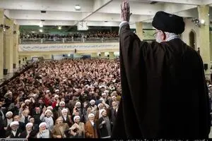 مجلس مرعوب آمریکا مملکت را بدبخت می‌کند