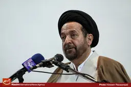 انقلابی‌ها باید دلواپس انقلاب باشند/ طرفدار اسلام سرمایه‌داری و آمریکایی باید طرد بشوند