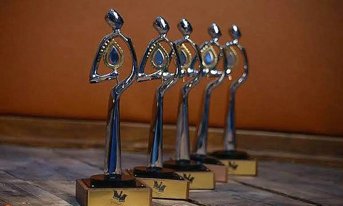 برگزیدگان بخش‌های مختلف جایزه سینمایی آیینه معرفی شدند/ «نسیم آنلاین» برگزیده شد