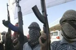 حمله افراد مسلح به ساختمانی اداری در کشمیر
