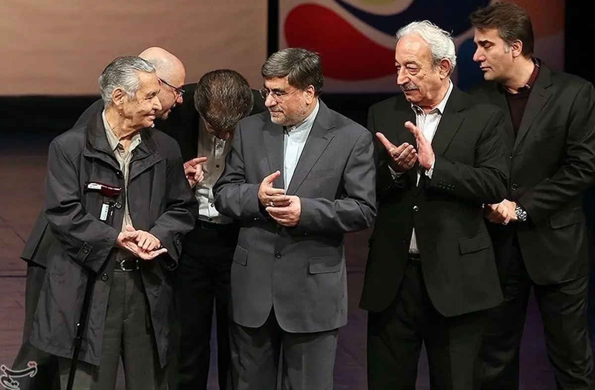 دفتر جشنواره پرحاشیه آقای رئیس بسته شد