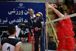 داود آهنگری: ورمیلیو هر مسابقه دعوا و فحاشی می‌کند و محروم نمی‌شود