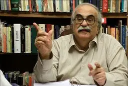 انگلیس همواره با حربه رشوه، در بین رجال دولتی نفوذ می‌کرده است