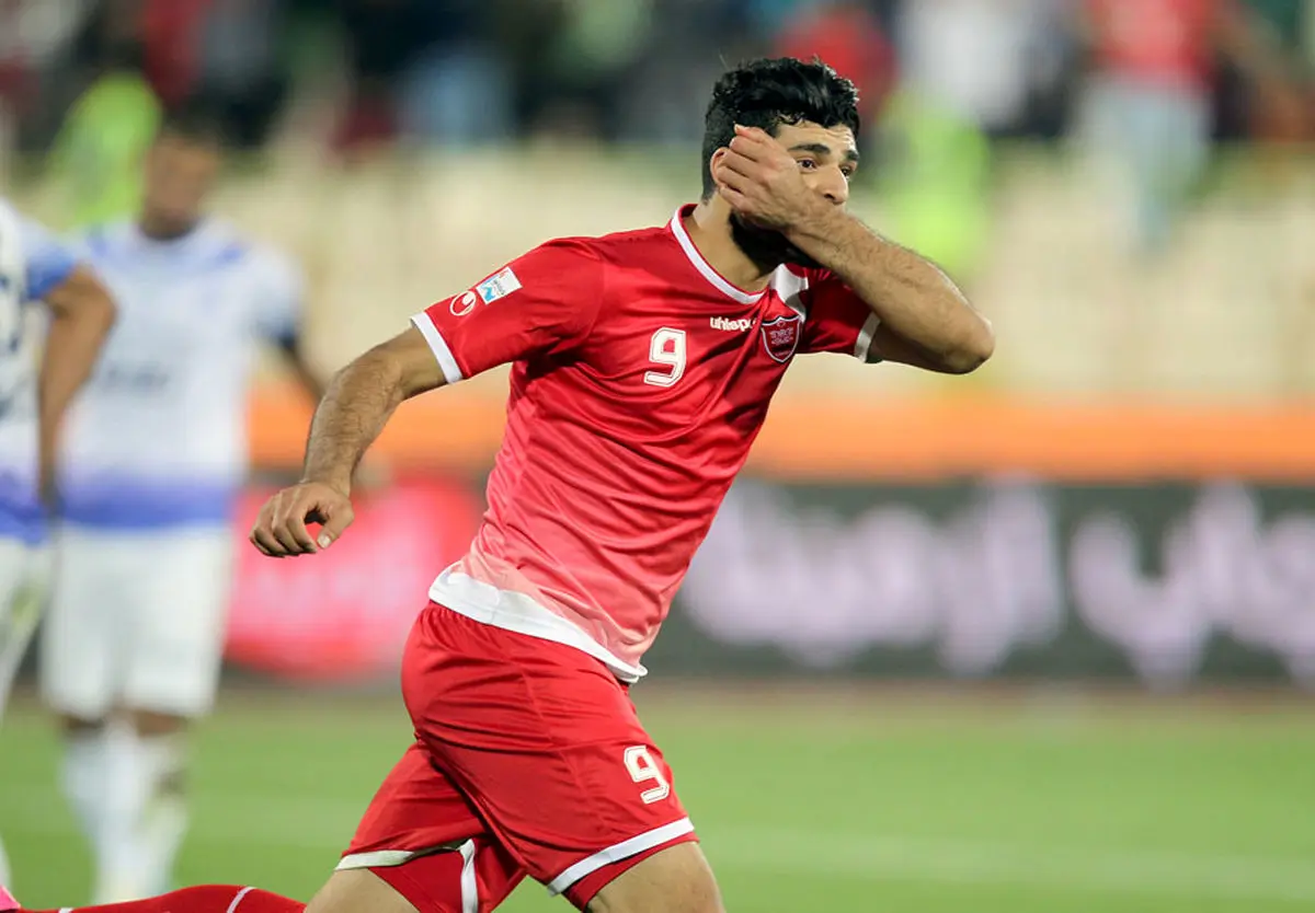 طارمی: شجاعت عذرخواهی را دارم