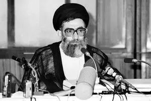 نمونه‌ای از رفتار انتخاباتی حضرت آیت‌الله خامنه‌ای در سال ۶۴