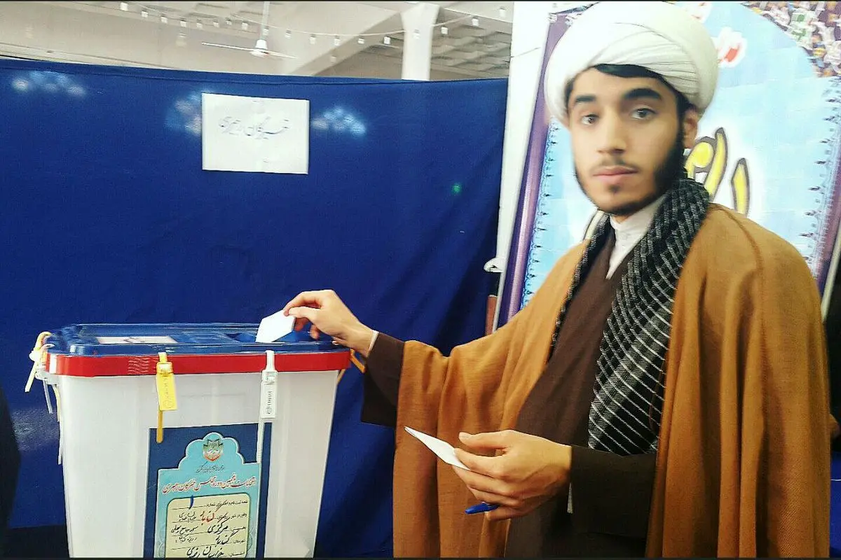 حضور مردمی پای صندوق های رای