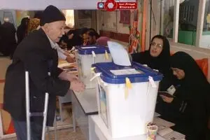 حضور شهروندان سالمند در انتخابات
