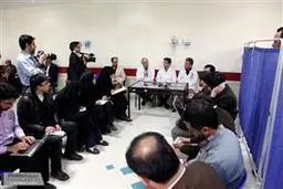 آیت‌الله واعظ طبسی در حال حاضر هوشیار نیستند، ولی تنفس دارند