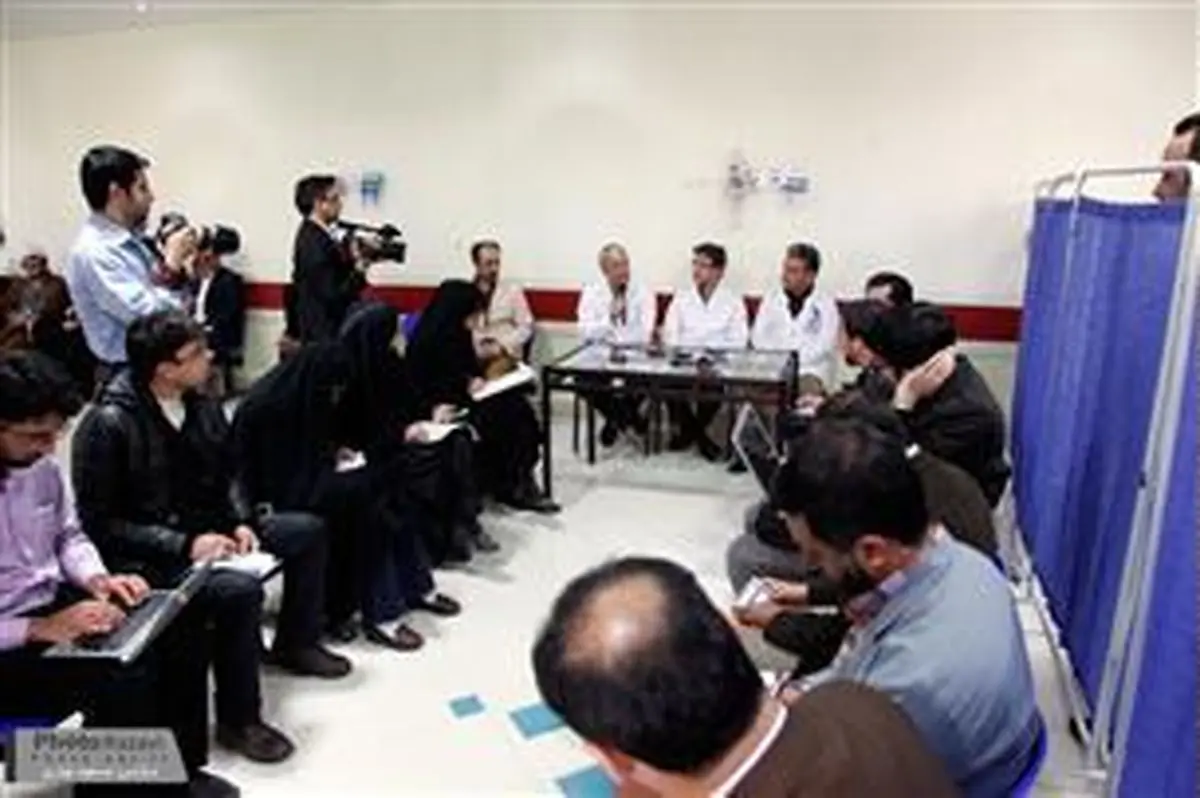 آیت‌الله واعظ طبسی در حال حاضر هوشیار نیستند، ولی تنفس دارند