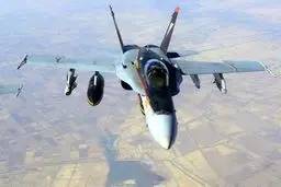 حملات هوایی به مواضع داعش در لیبی