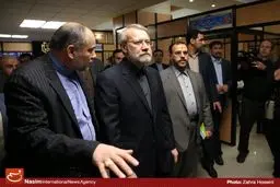 بازدید علی لاریجانی از ستاد انتخابات