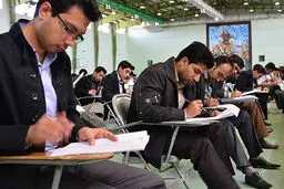 فارغ‌التحصیلان بیکار بازیچه آزمون‌های استخدامی