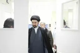 عیادت حجت الاسلام سیدمجتبی خامنه ای از آیت الله واعظ طبسی