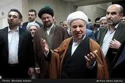جایگزینی برای آیت‌‌الله واعظ طبسی پیدا نمی‌شود/ ایشان از لحاظ مغزی ایشان مشکل جدی دارند