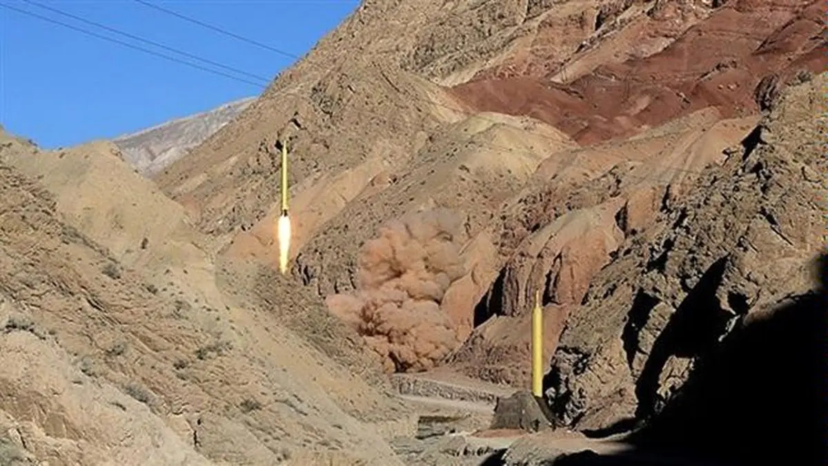 آزمایش موفق موشک‌های دوربرد نقطه زن قدر H و F