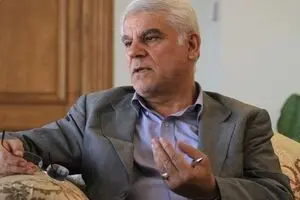 آقای رئیس‌جمهور! شما هم کشور را با نفت ۲۵ دلاری اداره نمی‌کنید؛ به شما اطلاعات غلط می‌دهند