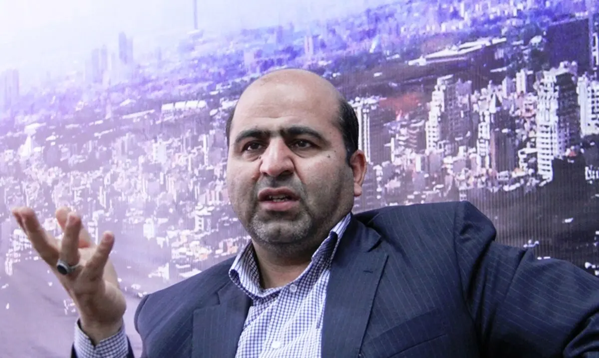 انحراف شهرداری از بودجه ۹۵ در پایان سال شدت می‌گیرد/ لزوم بررسی میزان حقوق پرسنل شهرداری
