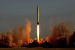 مرحله نهایی رزمایش موشکی اقتدار ولایت آغاز شد