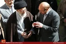 کاشت نهال توسط رهبر معظم انقلاب