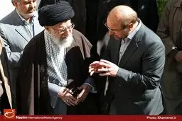 کاشت نهال توسط رهبر معظم انقلاب