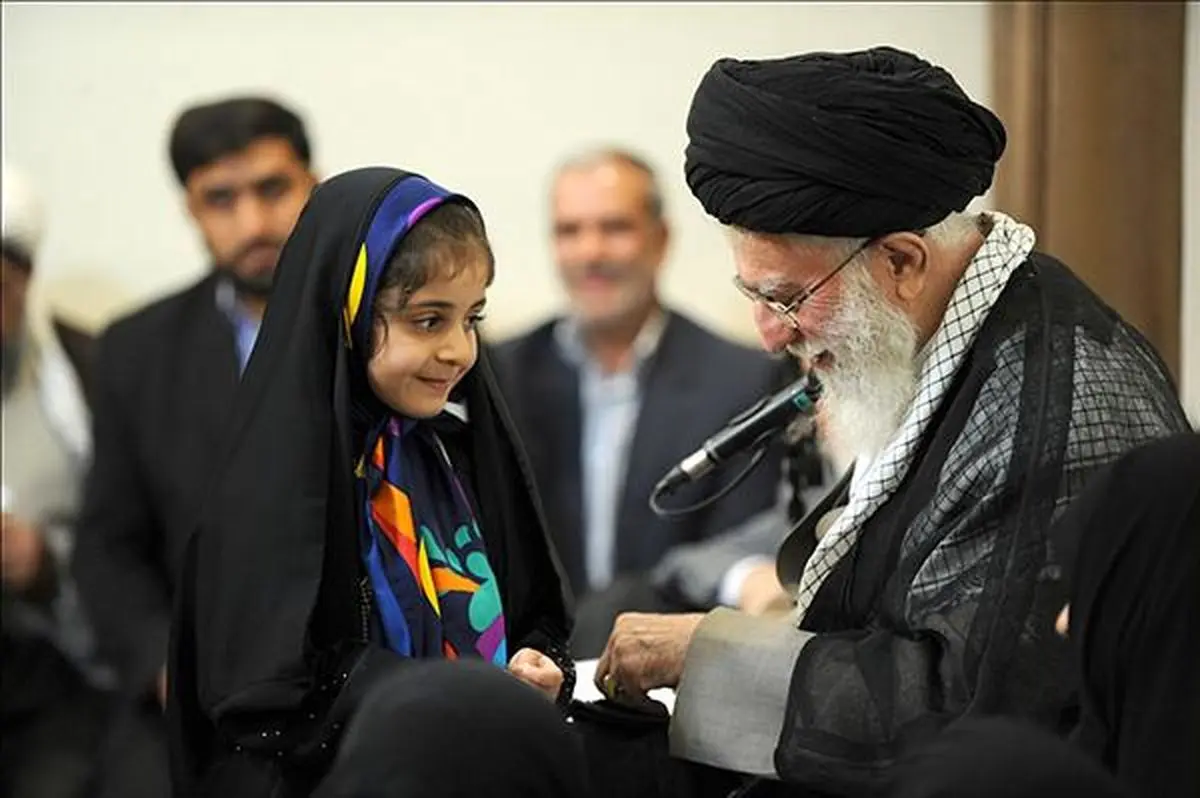 مستند روایت دیدار سه خانواده شهید مدافع حرم با رهبر انقلاب از تلویزیون پخش می‌شود