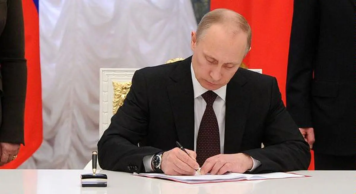پوتین فرمان اجرای قطعنامه سازمان ملل درباره برنامه هسته‌ای ایران را امضا کرد