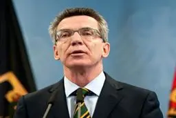 هشدار وزیر کشور آلمان درباره خشونت علیه پناهجویان