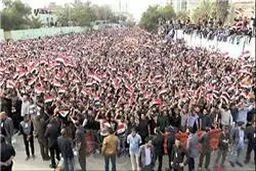 مقتدی صدر خواستار برگزاری تظاهرات مقابل منطقه سبز بغداد شد